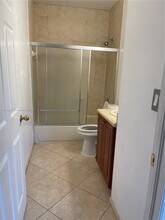 5614 Pierce St in Hollywood, FL - Building Photo - Building Photo
