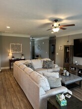 107 Shadowood Ln in Greenwood, SC - Building Photo - Building Photo