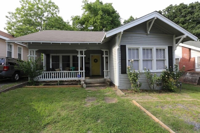 property at 2918 W Capitol Ave