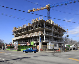 Qube Condos in Toronto, ON - Building Photo - Building Photo