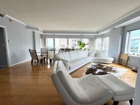 3101 N Hampton Dr in Alexandria, VA - Building Photo