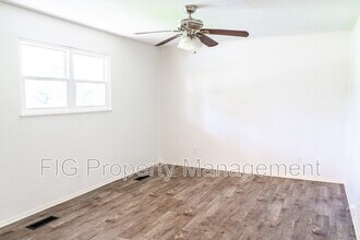 4610 Sullivan Rd in Knoxville, TN - Building Photo - Building Photo