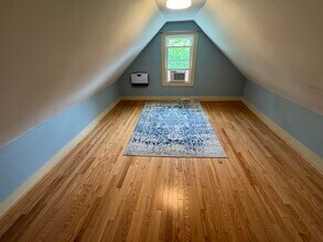 3 Danforth Pl, Unit 2 in Portland, ME - Building Photo - Building Photo