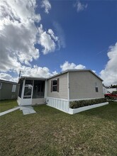 35303 SW 180th Ave, Unit 2b in Homestead, FL - Building Photo - Building Photo