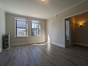 3335 W Diversey Ave in Chicago, IL - Building Photo - Building Photo