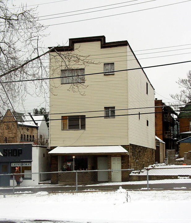 507 Bessemer Ave in East Pittsburgh, PA - Building Photo