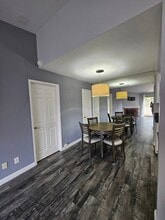 1131 Packers Cir, Unit 78 in Tustin, CA - Building Photo - Building Photo
