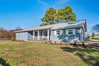15564 Prairie View Rd in Prairie Grove, AR - Building Photo - Building Photo