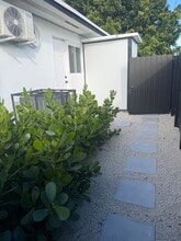 1285 NW 172nd Terrace in Miami Gardens, FL - Building Photo - Building Photo