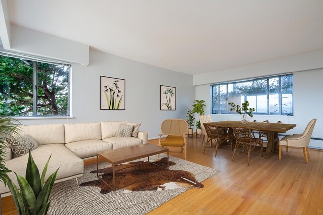 2350 W 1st Ave in Vancouver, BC - Building Photo - Building Photo