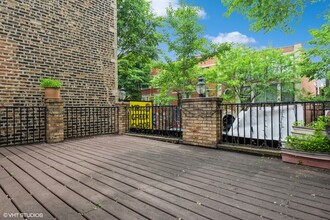 1418 W Taylor St in Chicago, IL - Building Photo - Building Photo
