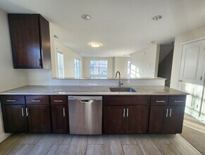 80 Merrell Ave in Stamford, CT - Building Photo - Building Photo