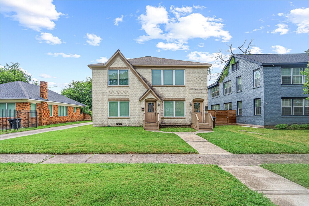 3018 Isabella St in Houston, TX - Building Photo