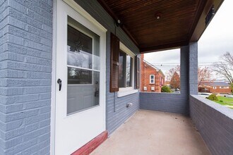 5273 Ponce Ln in Cincinnati, OH - Building Photo - Building Photo