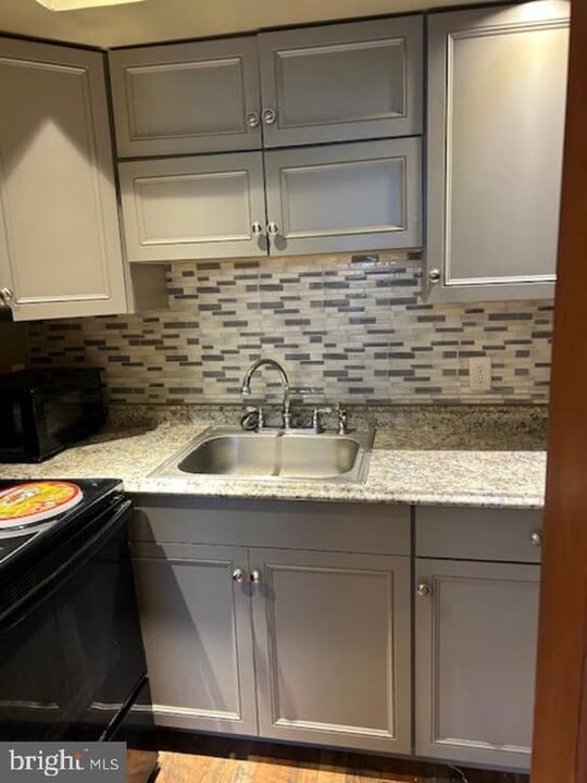 265 Main St in Royersford, PA - Building Photo