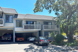 699 Logan St in Novato, CA - Building Photo - Building Photo