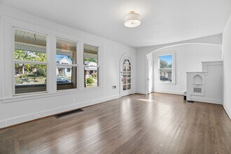 5331 Moeller Ave in Cincinnati, OH - Building Photo - Building Photo