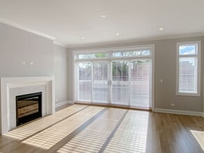 3343 N Kenmore Ave, Unit 3347 in Chicago, IL - Building Photo - Building Photo