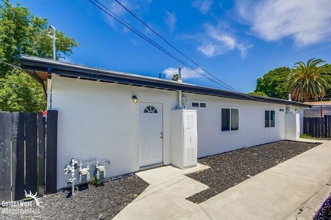 3987 King St in La Mesa, CA - Building Photo - Building Photo