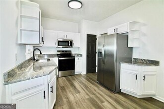 2555 Flat Shoals Rd in South Fulton, GA - Building Photo - Building Photo