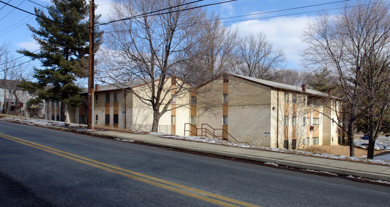 Woodington Gardens Apartments in Baltimore, MD - Building Photo