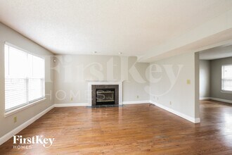 5246 Melbourne Rd in Indianapolis, IN - Building Photo - Building Photo