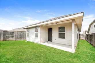 10362 Clearwater Wy in San Antonio, TX - Building Photo - Building Photo