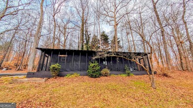 21 Lakepoint Dr in Dawsonville, GA - Building Photo - Building Photo