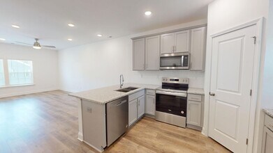 3108 Butler Hl Dr in Matthews, NC - Building Photo - Building Photo