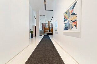 9 W Broadway, Unit 508 in Boston, MA - Building Photo