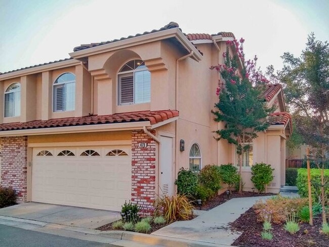 property at 473 S Clovercrest Ln