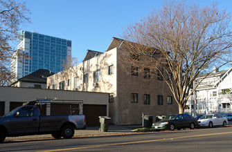 603 11th St in Sacramento, CA - Foto de edificio - Building Photo