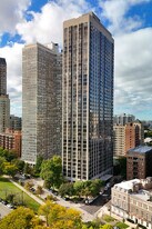 2650 N Lakeview Ave in Chicago, IL - Building Photo