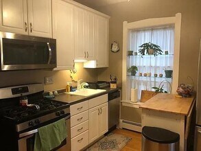 5106 W Sunnyside Ave, Unit 1 in Chicago, IL - Building Photo - Building Photo