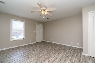 137 Maureen Dr in Clarksville, TN - Building Photo - Building Photo
