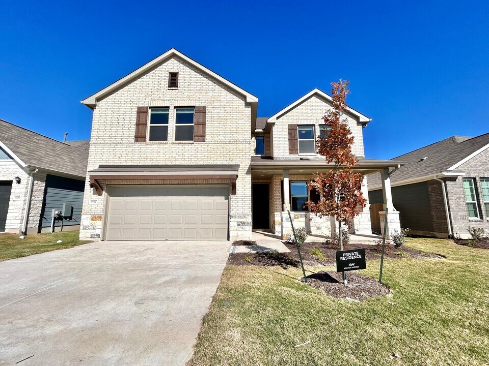 9704 Serene Bliss Ln in Buda, TX - Building Photo