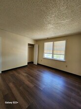 311 NW 14th St, Unit 311 NW 14th St in Pendleton, OR - Foto de edificio - Building Photo