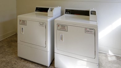 Courtyard Cottages in Sacramento, CA - Building Photo - Interior Photo