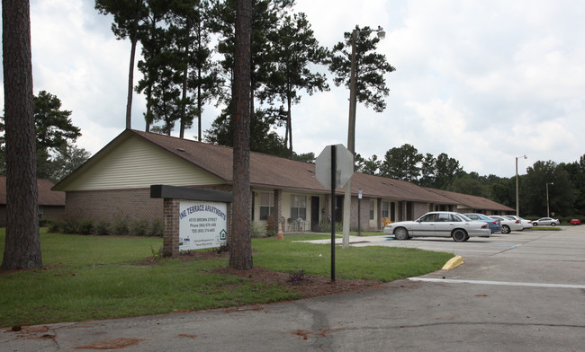 Pine Terrace I in Callahan, FL - Building Photo - Building Photo