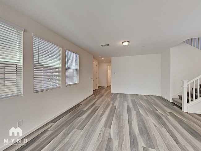 8176 Kramer Rnch Ln in Elk Grove, CA - Building Photo - Building Photo