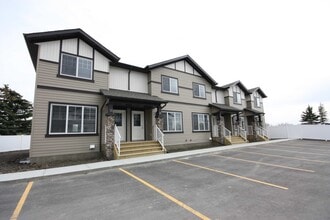 Prospect Townhomes in Penhold, AB - Building Photo - Building Photo