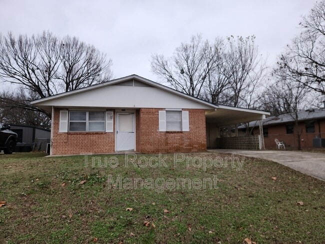 property at 805 Williams St