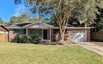 3025 Armstrong St in Jacksonville, FL - Building Photo