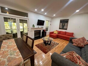 9 Maple Ridge Dr in Burlington, MA - Building Photo - Building Photo