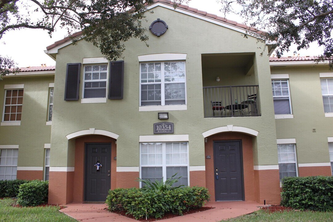 10354 Fox Trail Rd S in West Palm Beach, FL - Building Photo