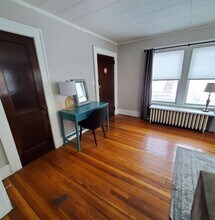 2900 High St, Unit 2 in Des Moines, IA - Building Photo - Building Photo