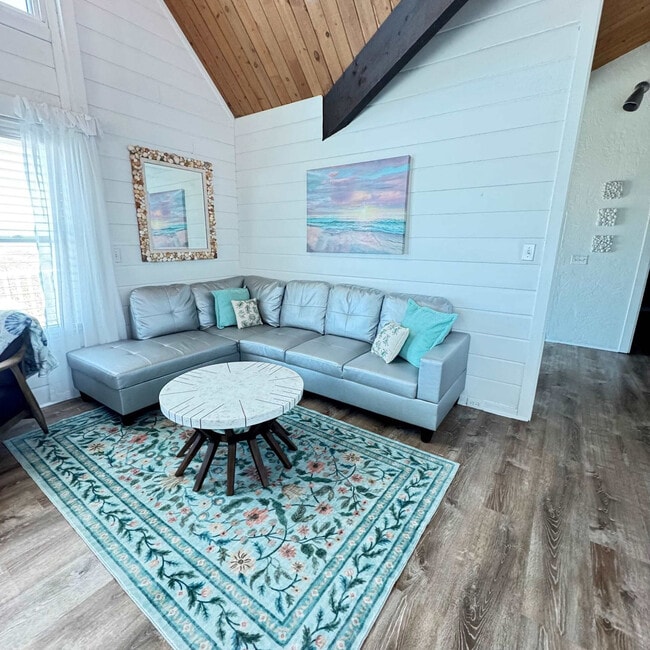 62 Ocean St