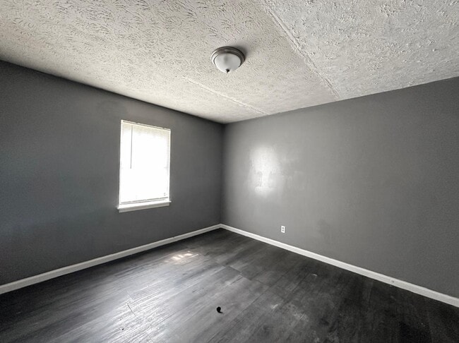 property at 114-114 Chambers St NE