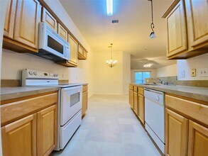 5747 Wandering Creek Dr in Richmond, TX - Building Photo - Building Photo