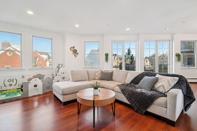 property at 205 Shearwater Ct W